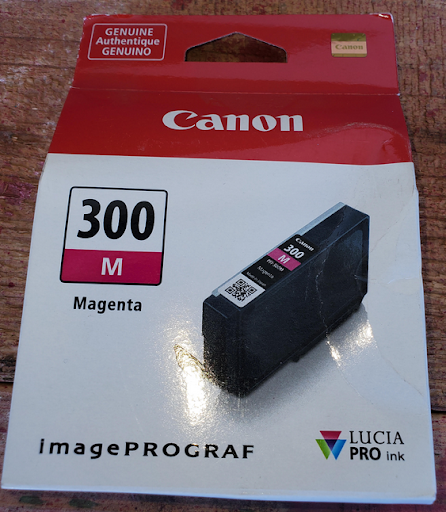 Canon - PFI-300 Ink Cartridge - Magenta