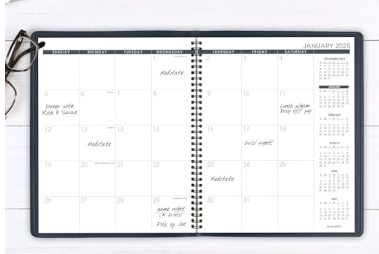 At-a-GLANCE Monthly Planner, 11 X 9, Navy Cover, 15-month: Jan 2025 to Mar 2026 ( AAG7026020 )