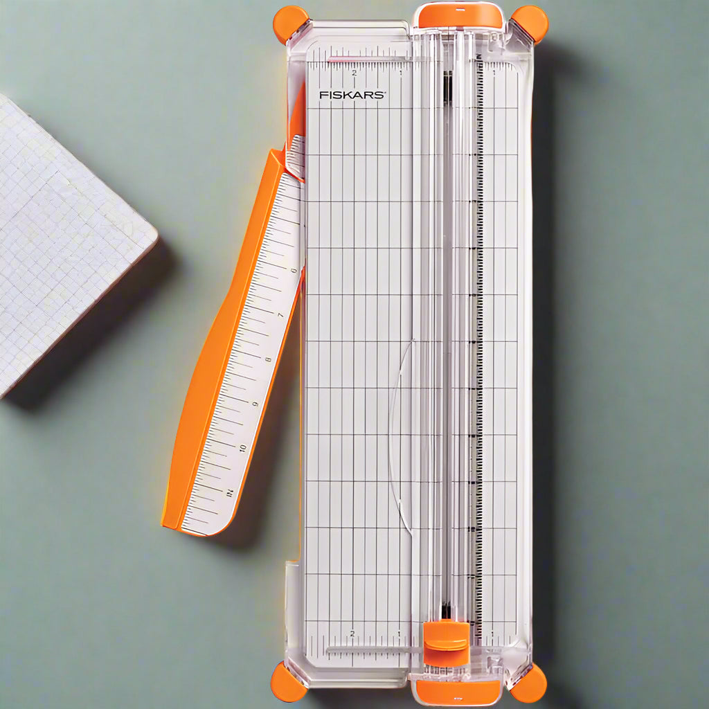Fiskars Paper Trimmer, 10 sheets, 12’ Cut Length