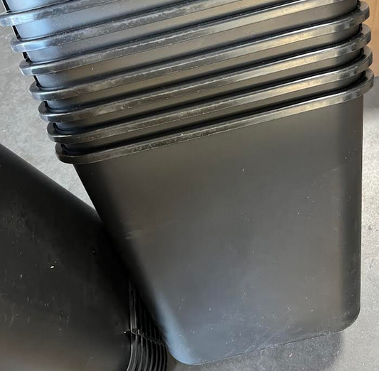 7 Gal. Black Soft-Sided Plastic Household Trash Can Open Box